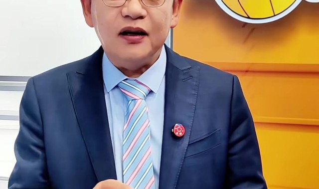 苏群：我认为詹姆斯今夏留湖人可能性很小 索性和库里&amp;追梦大团圆